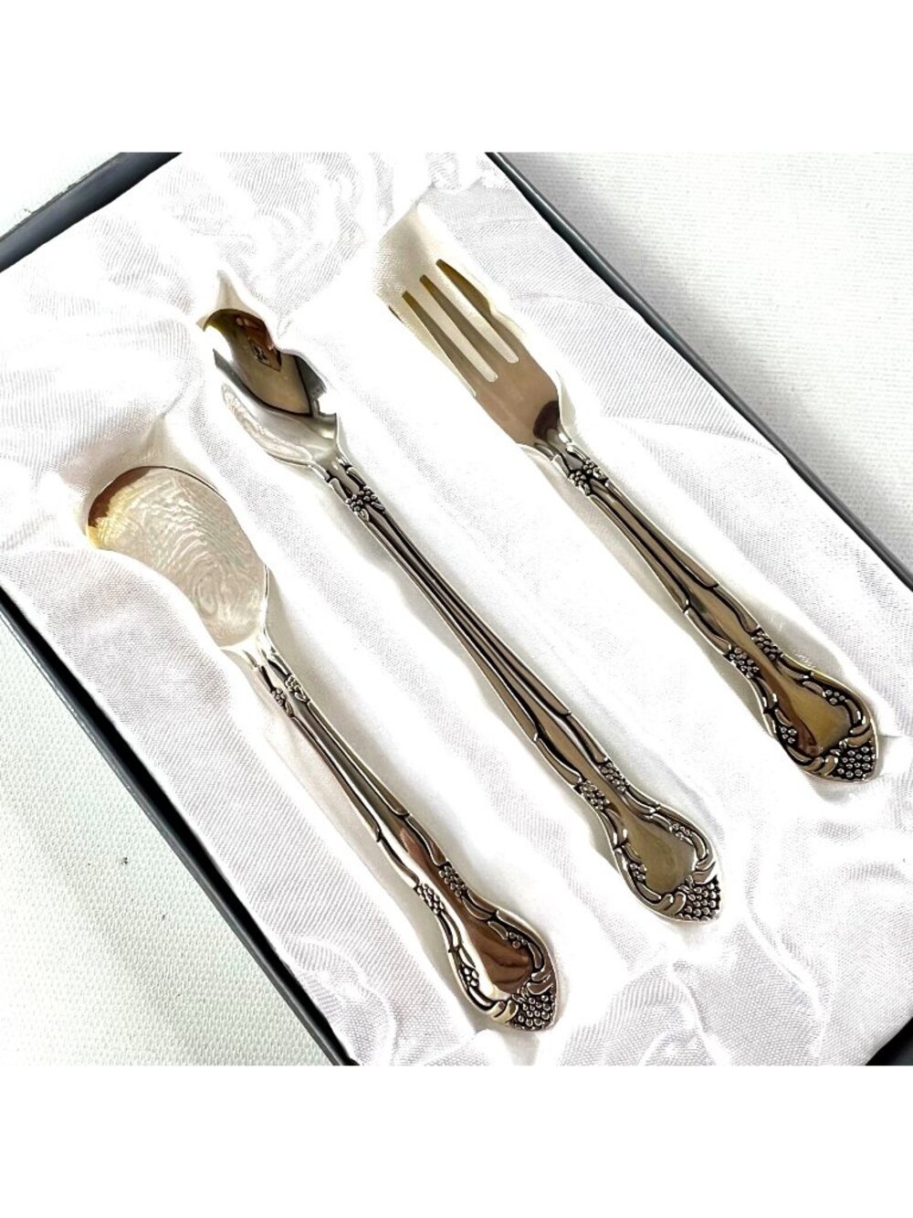Stephan Baby Keepsake 3 Piece Silver Plated Feeding Set NEW Satin Lined Gift Box
